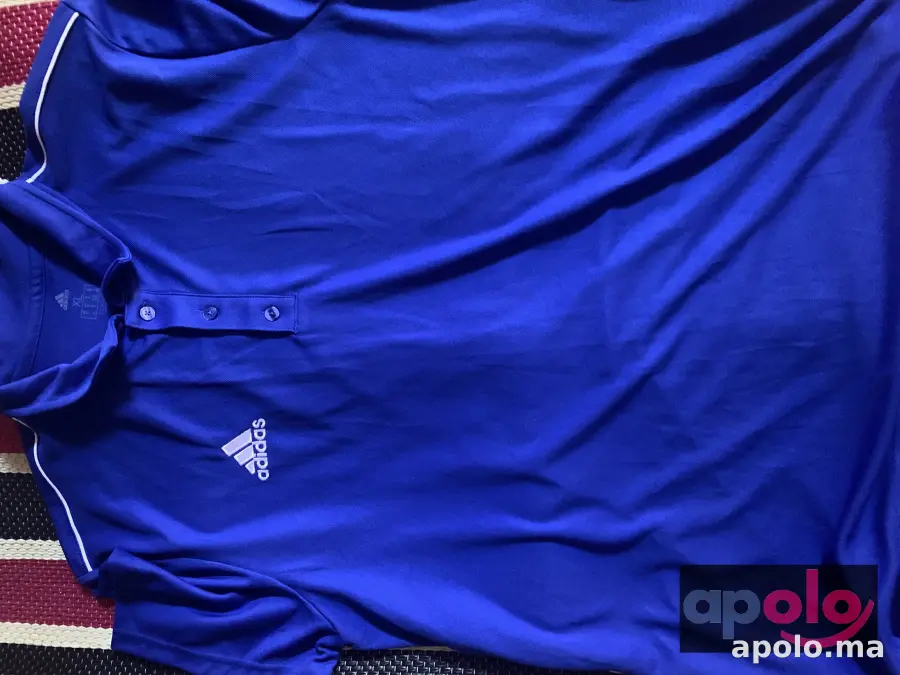 t shirt adidas oreginal tail...