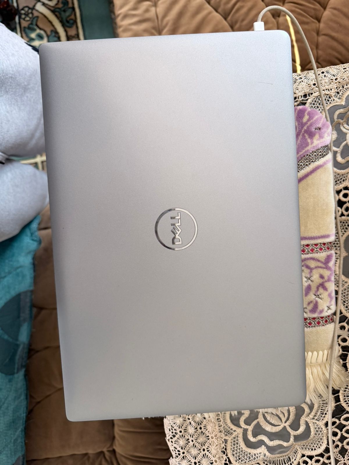 Pc portable dell n9i